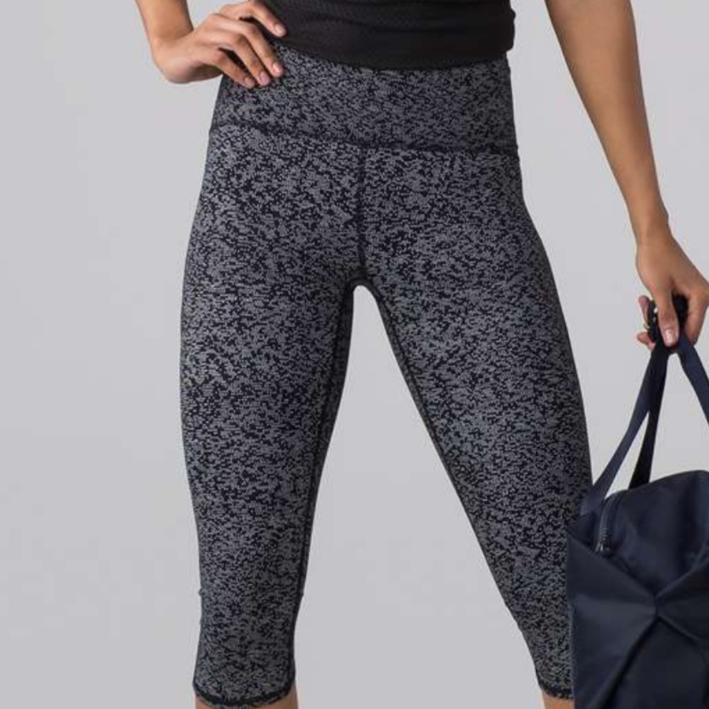 Lululemon Training Times crop - Picture 2 of 5